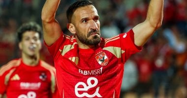 بعد مرور 42 يوما على مغادرته الأهلي.. علي معلول يصد عروض الخليج غير الجذابة