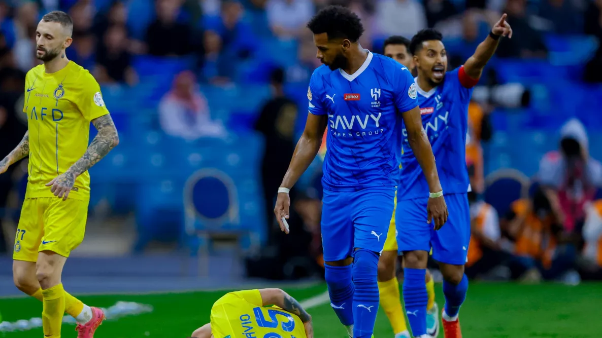 البليهي يقود فريق الهلال.. تساؤلات تحيط بإقالة زميله