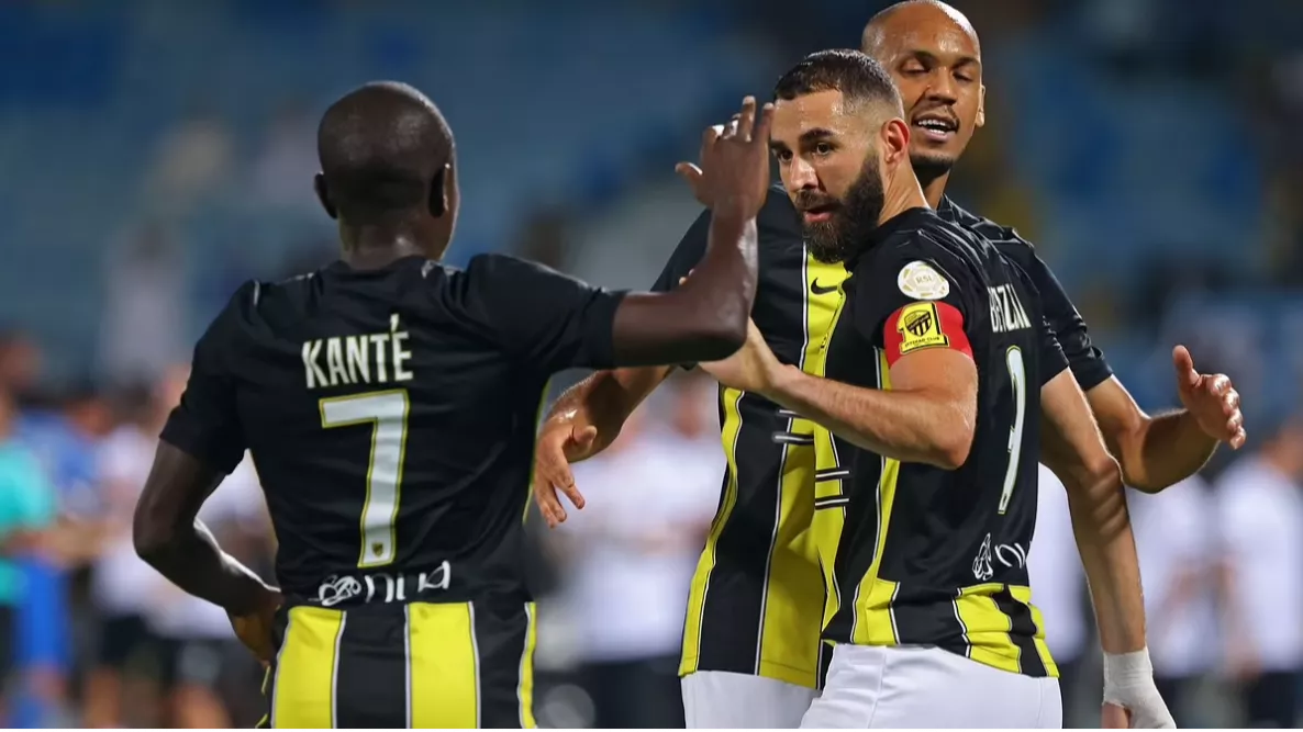 المنبوذ يتحدى جماهير الاتحاد.. يسعى لإشراك الإدارة في مشاكله قبل نهاية صيف 2025