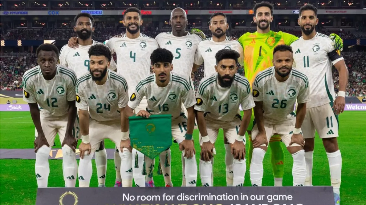 تعرف على مفاجآت رينارد في إعلان قائمة المنتخب السعودي لمعسكر التشيك 2025.. تغييرات غير متوقعة تنتظر الفريق