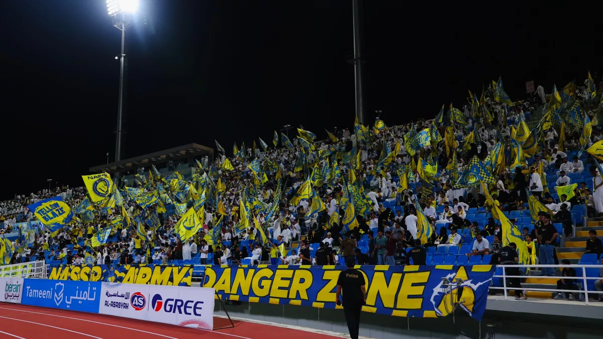 خطأ 8 يثير استغراب جمهور النصر.. تفاصيل الواقعة أثناء مواجهة التعاون